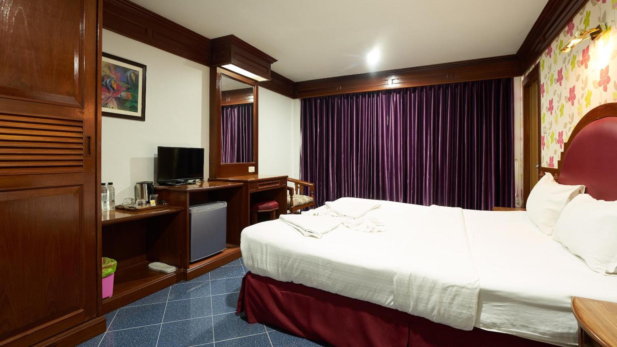 Lime Hotel Patong Номер фото