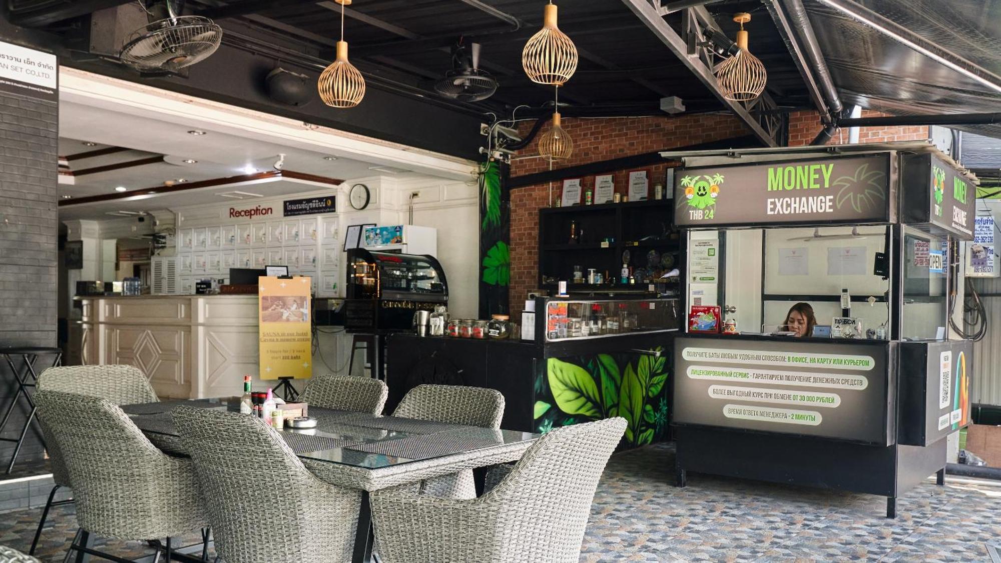 Lime Hotel Patong Екстер'єр фото