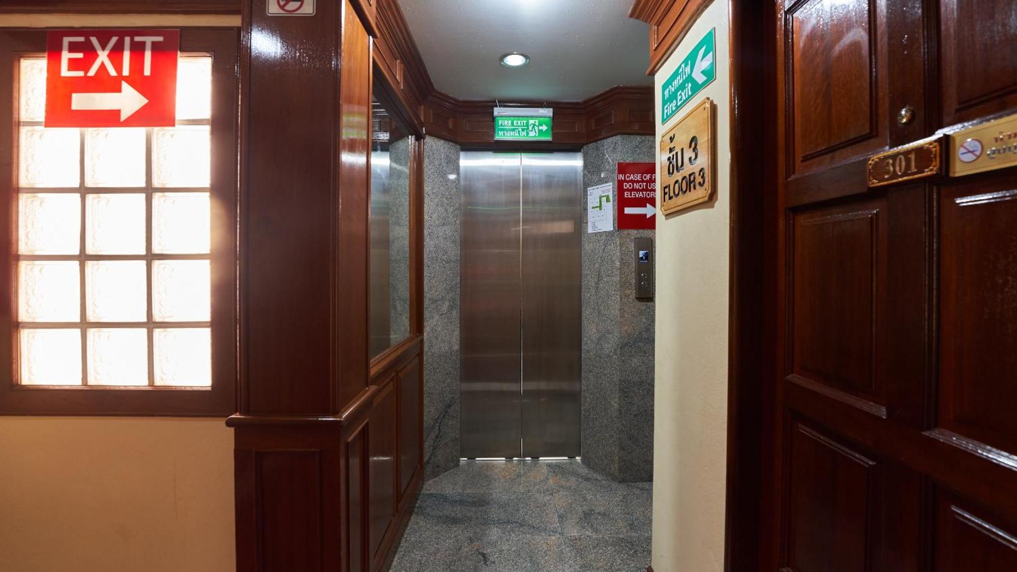 Lime Hotel Patong Екстер'єр фото